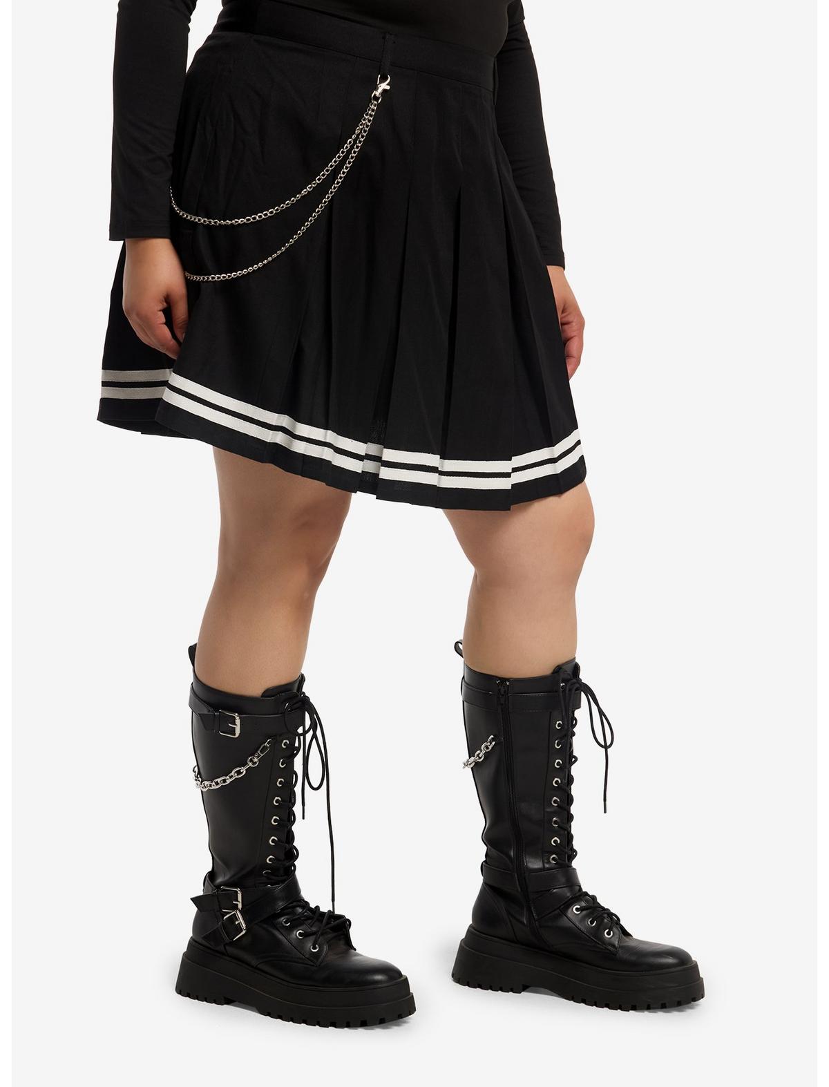 Black & White Varsity Stripe Skirt With Chain Plus Size - US 5082