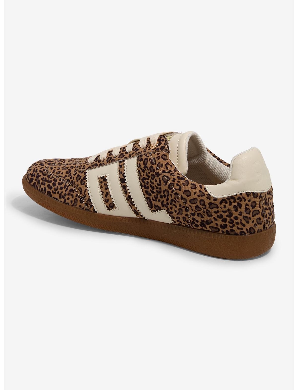 Dirty Laundry Leopard Track Star Sneakers - US 0152