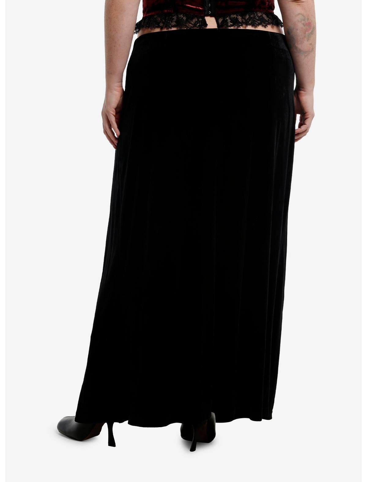 Cosmic Aura Cross Charm Velvet Maxi Skirt Plus Size - US 5573