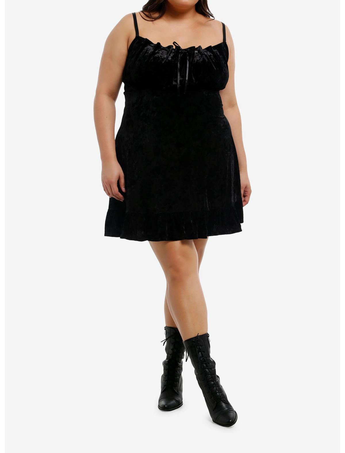 Cosmic Aura Black Velvet Ruffle Slip Dress Plus Size - US 5448