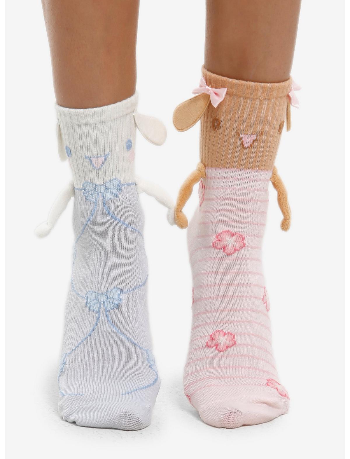 Cinnamoroll & Mocha Magnetic Arms Mismatch Crew Socks - US 6278