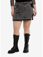 Cosmic Aura Black Destructed Belted Denim Skirt Plus Size - US 3393