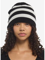 Black & White Stripe Slouch Beanie - US 6329