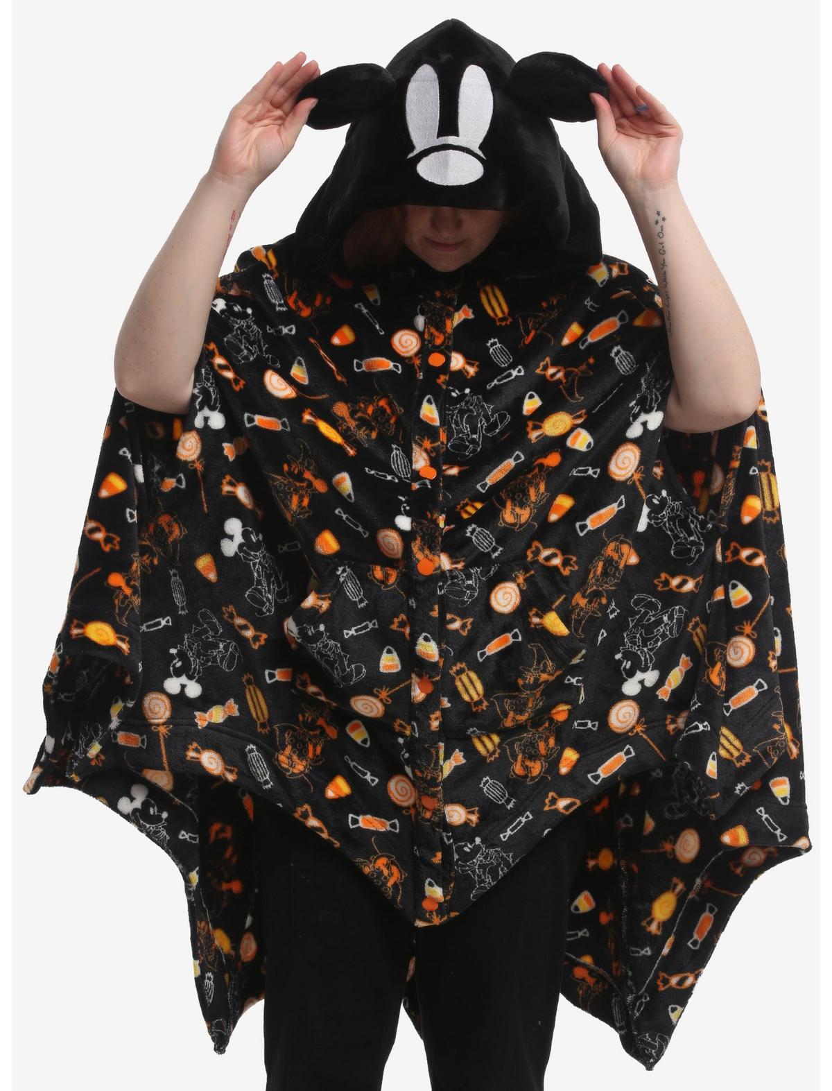 Her Universe Disney Halloween Girls Fuzzy Hooded Cape Plus Size - US 6998