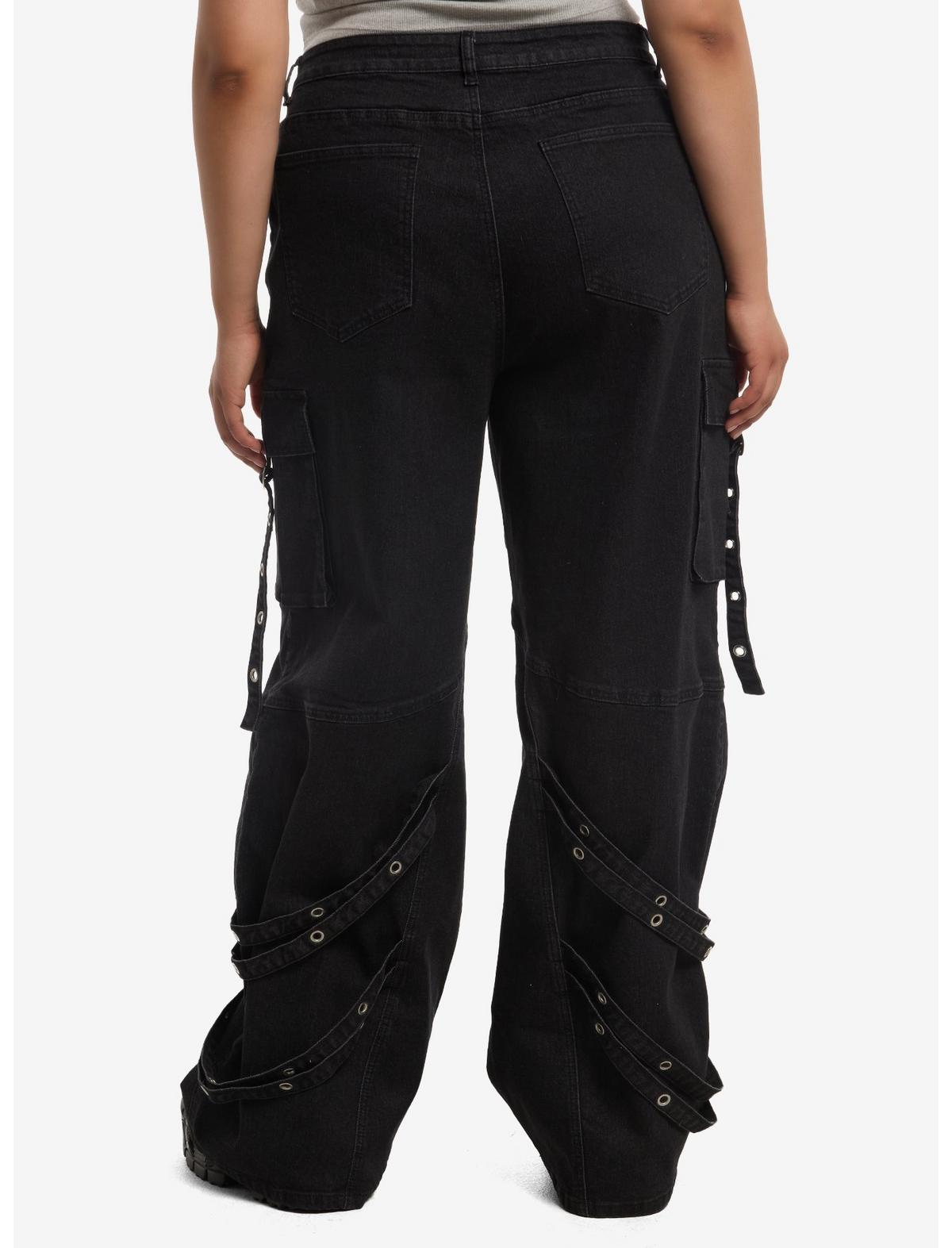 Black Strappy Cargo Jeans Plus Size - US 2005