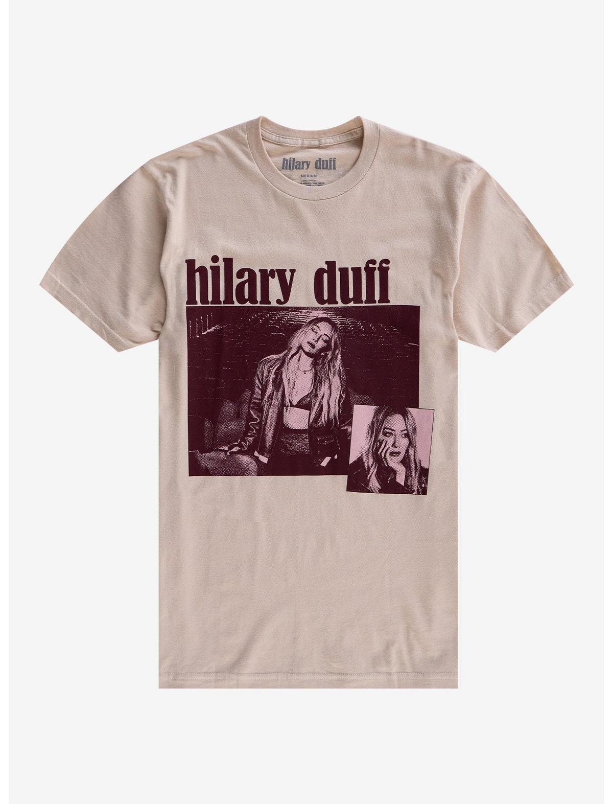 Hilary Duff Photos T-Shirt - US 7159