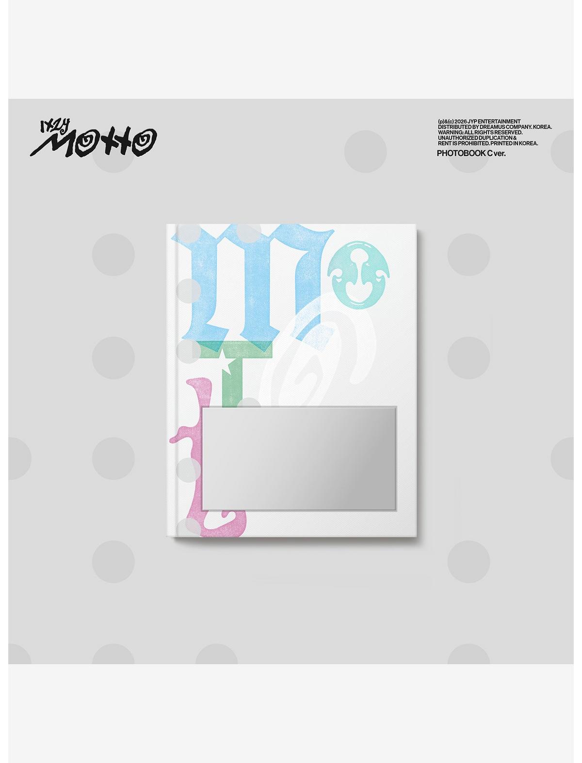 ITZY Motto Mini Album PHOTOBOOK C Version CD - US 1203