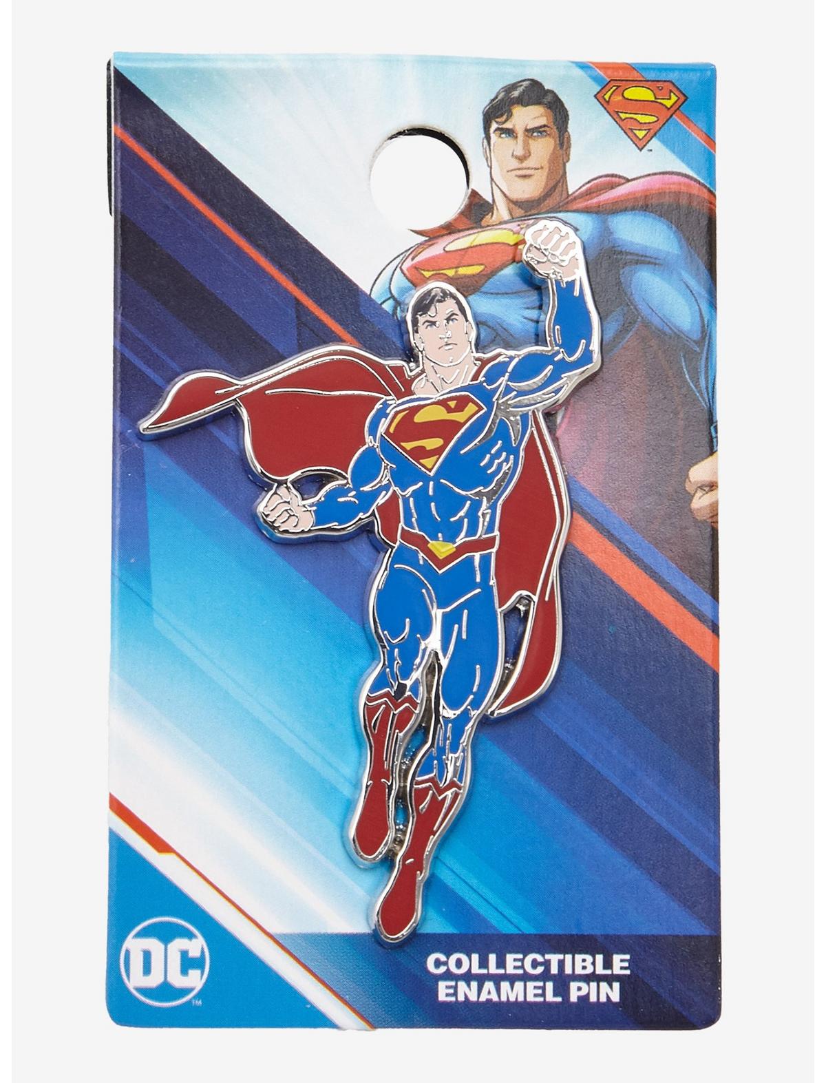DC Comics Superman Flying Enamel Pin - US 3182